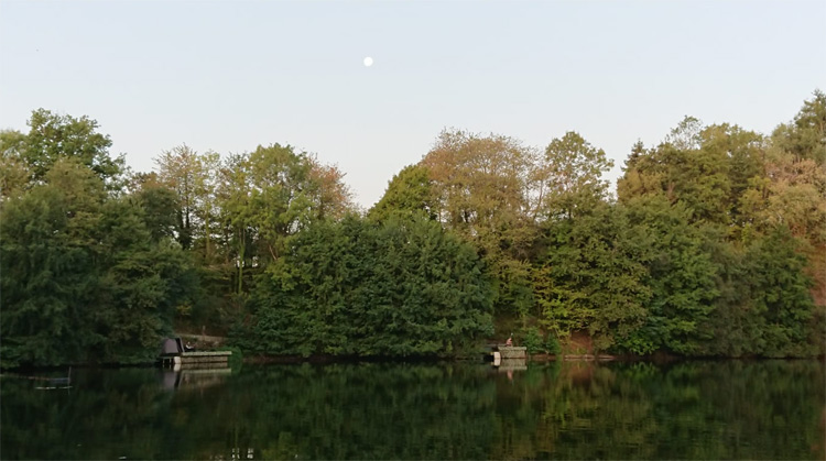 Harvest Moon at Quarry Bank Carp Fishery in France